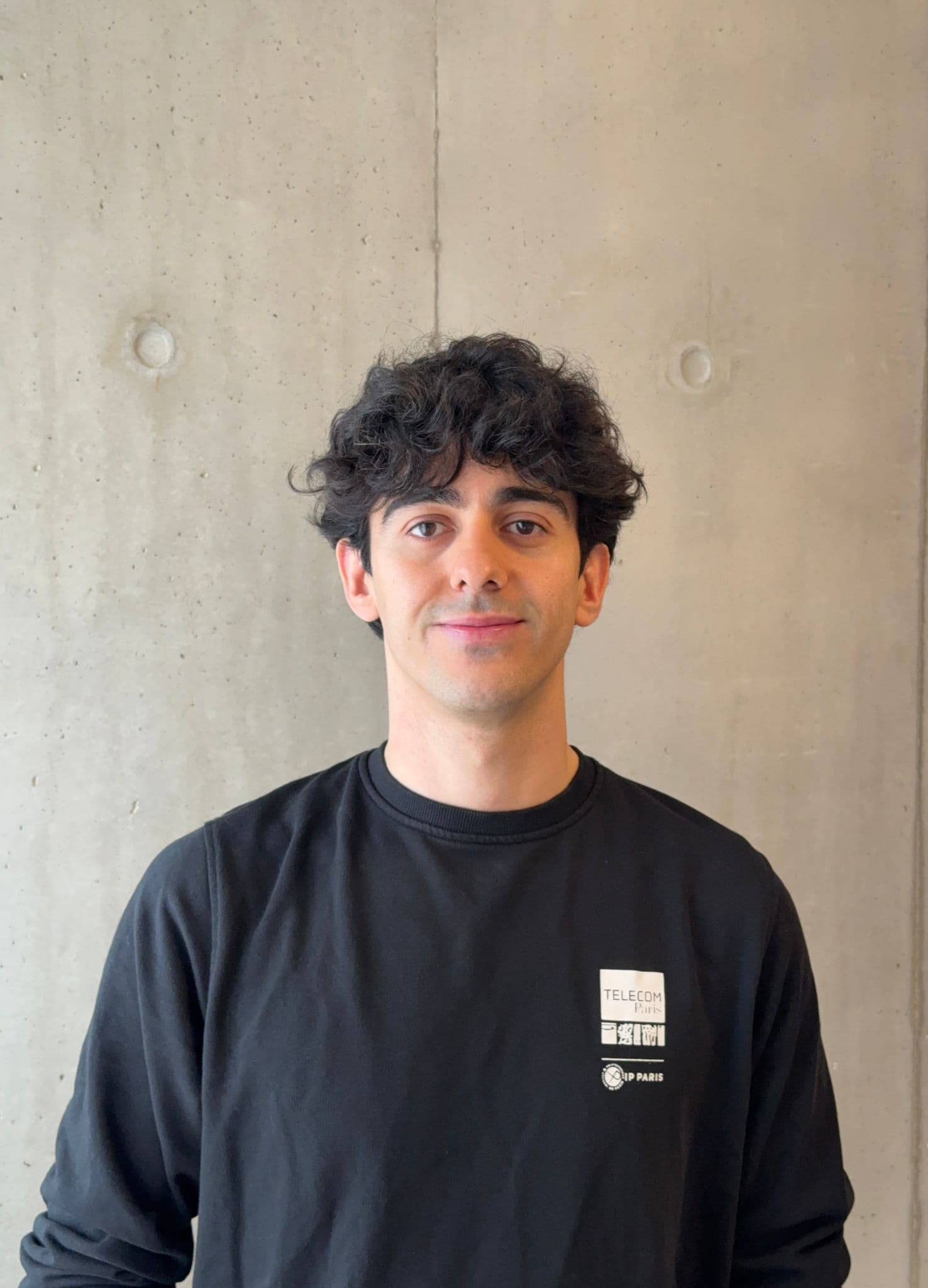 Younès